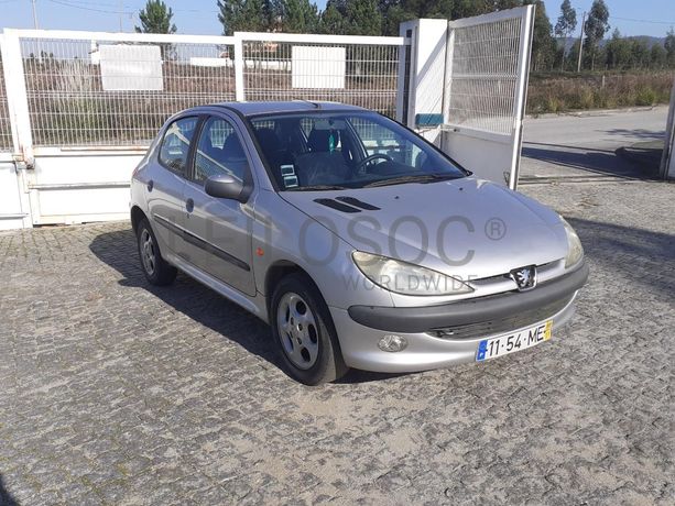 Peugeot 206 1.1 · Ano 1998