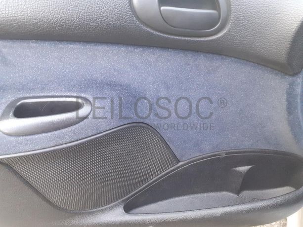 Peugeot 206 1.1 · Ano 1998