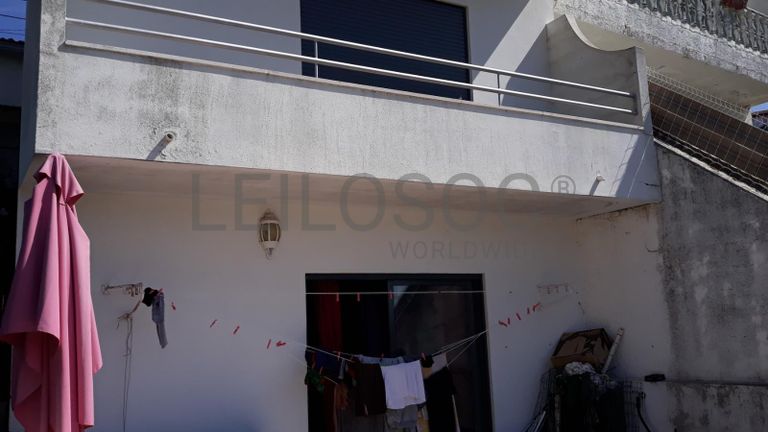 Moradia V3 com Logradouro · Coimbra