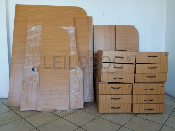 Mobiliário de escritório ·