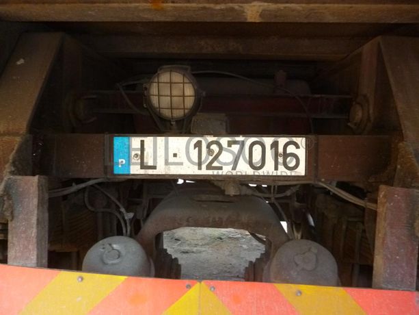 Reboque porta inertes