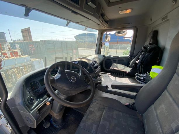 Camião Basculante 26 T (4X2)