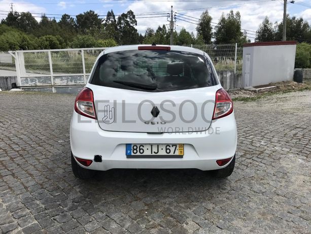 Renault Clio 1.5 DCI · Ano 2009