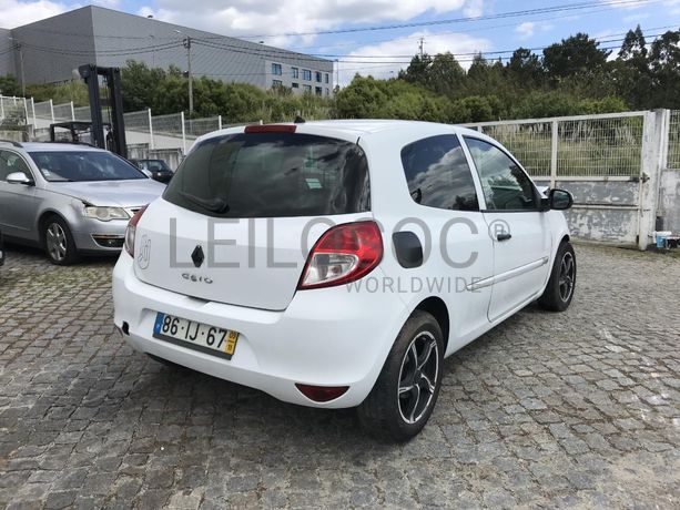 Renault Clio 1.5 DCI · Ano 2009