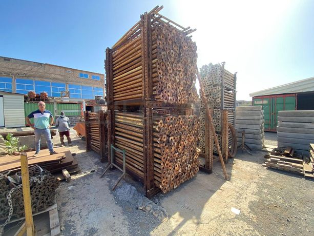 Prumo de cofragem ·