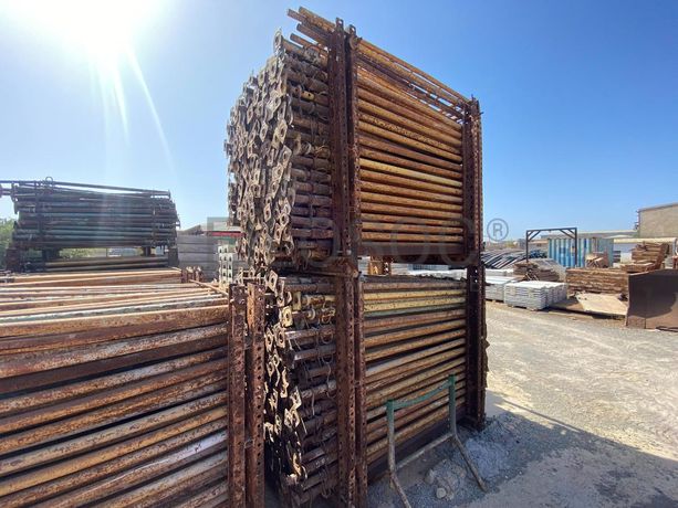 Prumo de cofragem ·