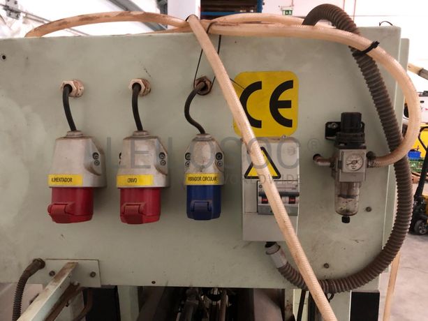 Máquina Eletrónica Escolher Rolhas · Sistema Alimentação