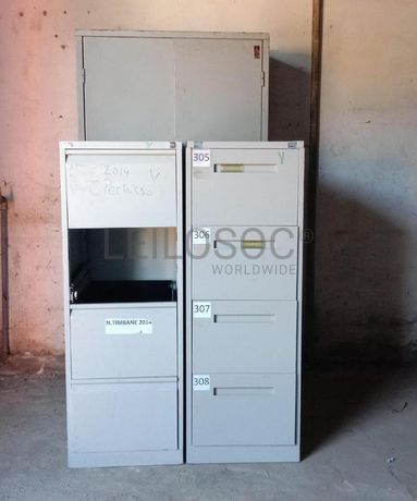 Mobiliário de escritório ·