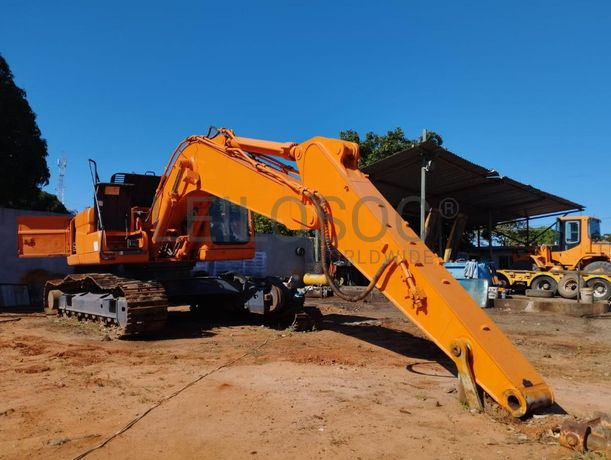 Giratória DOOSAN ·