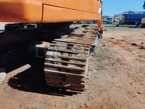 Giratória DOOSAN ·