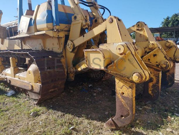 Buldozer Komatsu D60E-6 ·