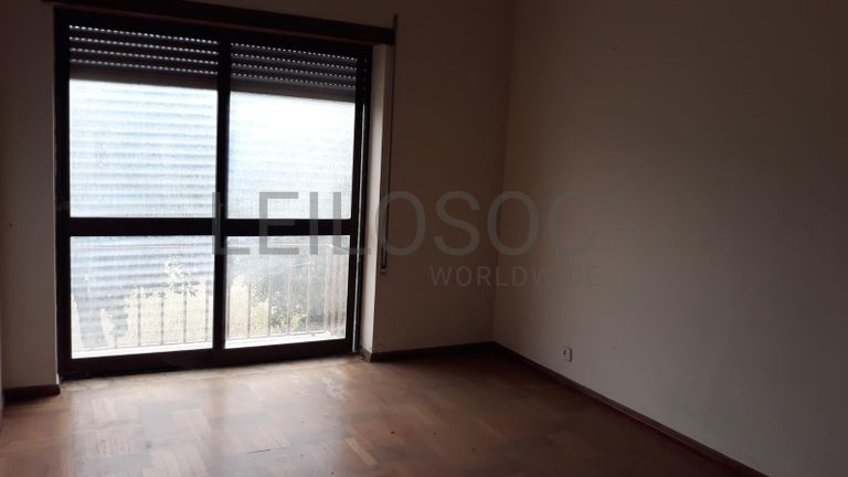 Apartamento T2 · Porto de Mós