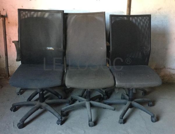 Mobiliário de escritório ·