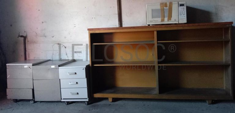 Mobiliário de escritório ·