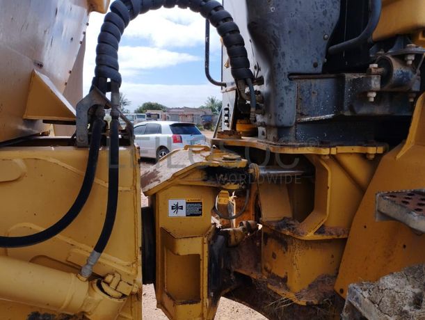 Dumper BELL B30D 6x6 HP ·