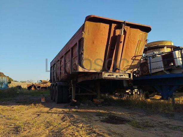 Atrelado basculante ·