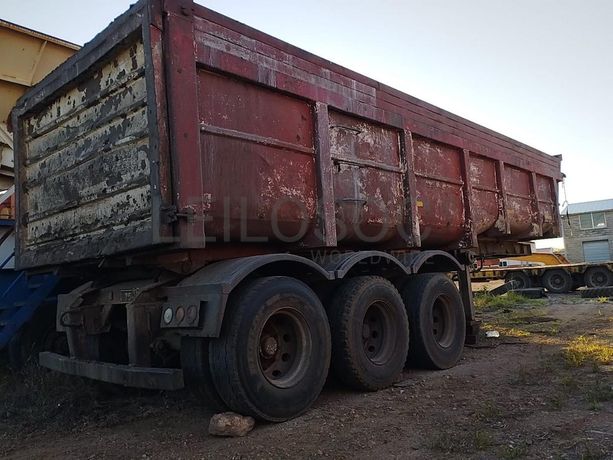 Atrelado basculante ·