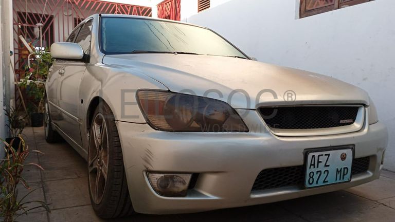 Toyota Altezza ·