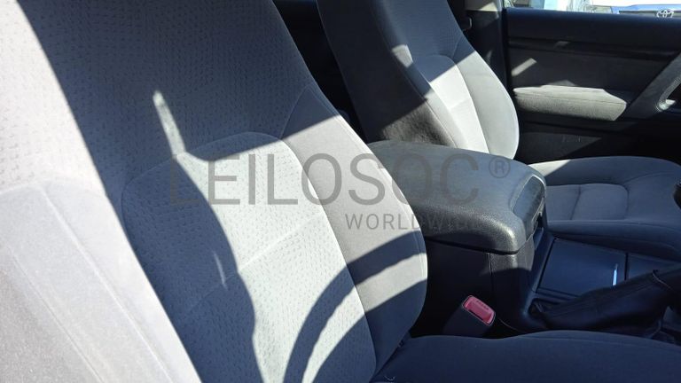 Toyota Landcruiser ·