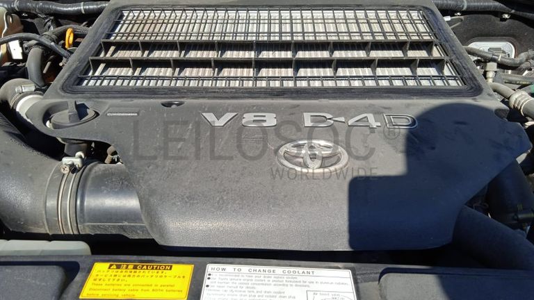 Toyota Landcruiser ·