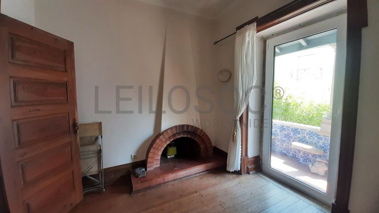 Moradia V3 + Terreno · Condeixa-a-Nova