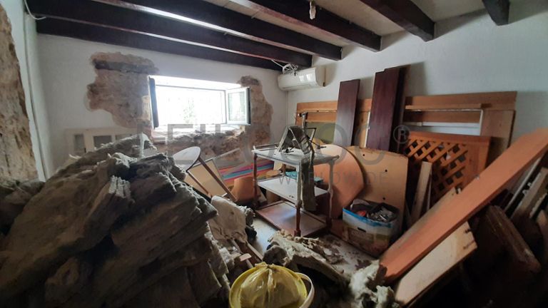 Moradia V3 + Terreno · Condeixa-a-Nova