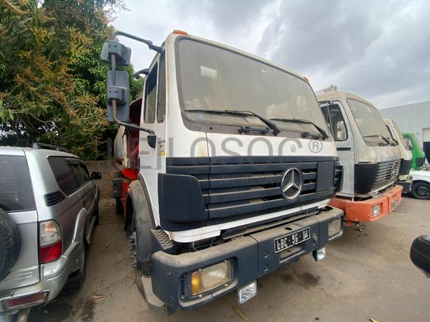 Camião Cisterna Mercedes-Benz 1935 (4X2)