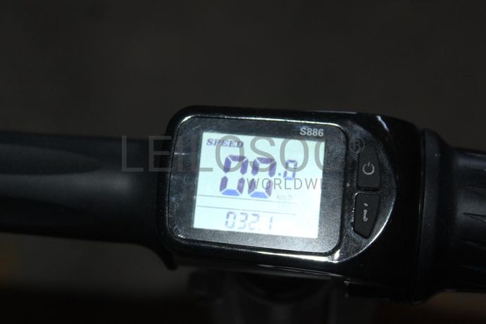 Scooter com mala de pilotagem inteligente