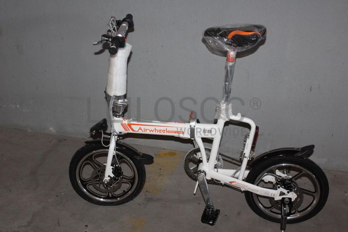 Bicicleta elétrica dobrável 'Airwheel R5'