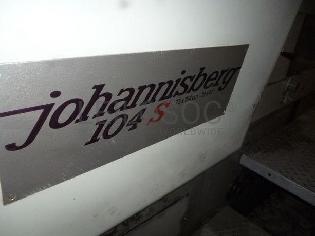 Máquina de corte e vinco