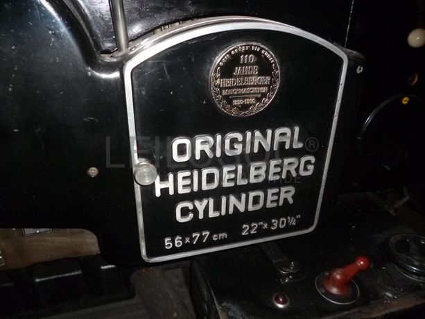 Máquina de corte e vinco