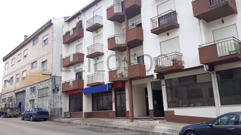 Apartamento T2 · Porto de Mós