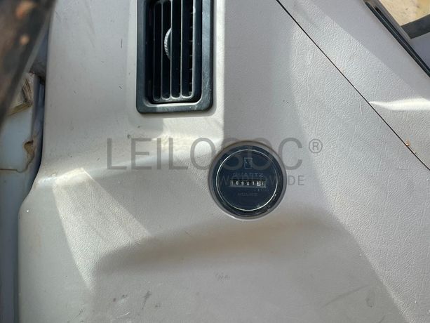 Escavadora de Rastos New Holland E265