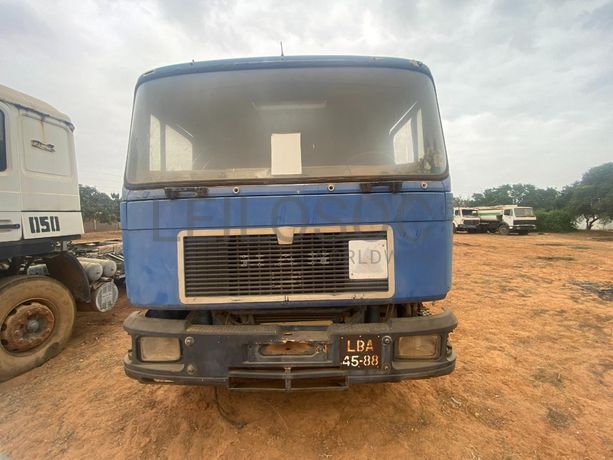 Camião MAN · Belas