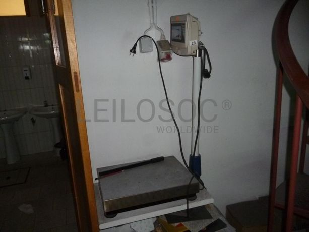 Balança decimal + Porta paletes