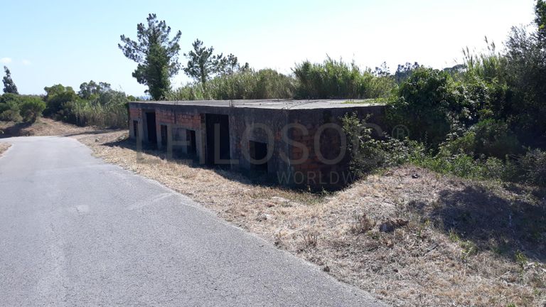 Moradia em Ruínas · Terrenos · Figueira da Foz