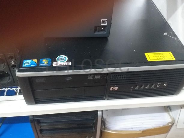 Mobiliário Expositor · Material Informático