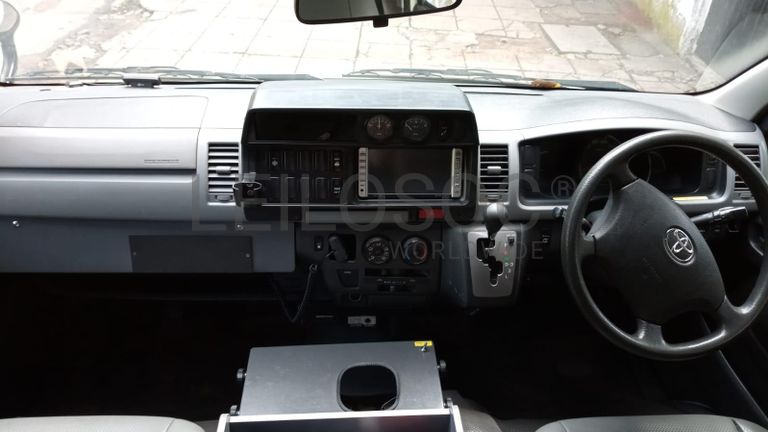 Ambulância Toyota Hiace ·