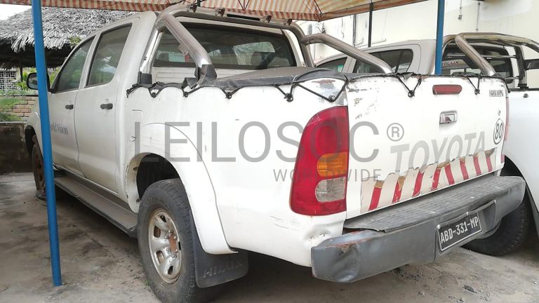 Toyota Hilux ·