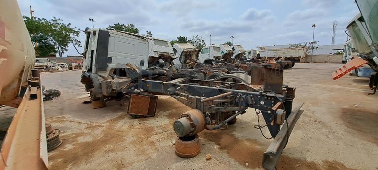 Camião Oficina IVECO 170E21 · Viana