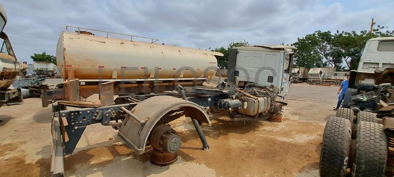 Camião Oficina IVECO 170E21 · Viana