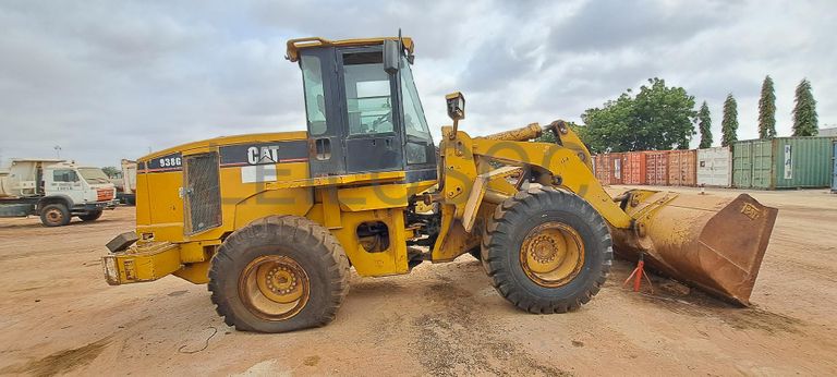 Pá Carregadora CATERPILLAR 938G · Viana