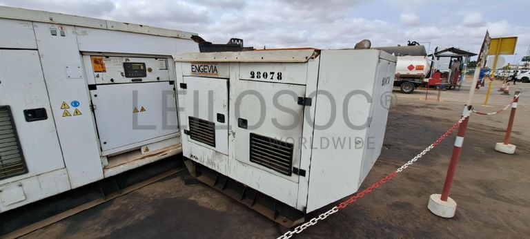 Gerador PERKINS 30 KVA · Viana