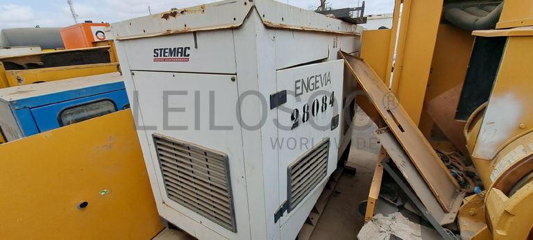 Gerador STEMAC 44 KVA · Viana