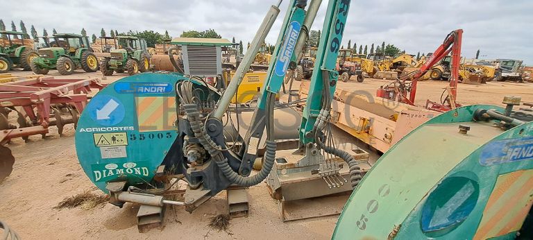 Roçadeira SANDRI B865 · Viana