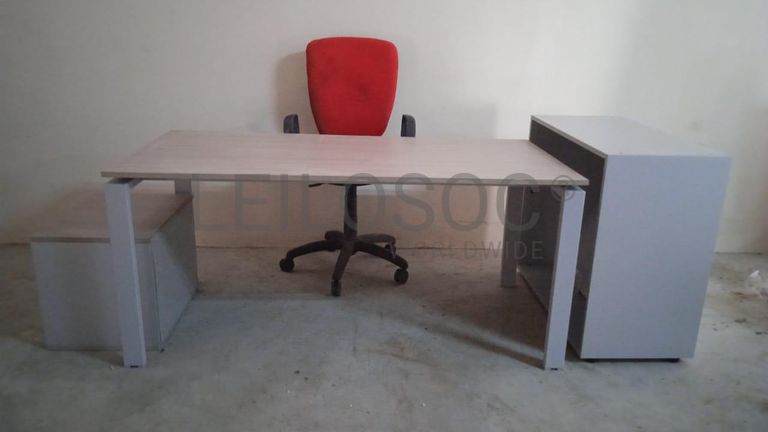 Mobília de Escritório ·