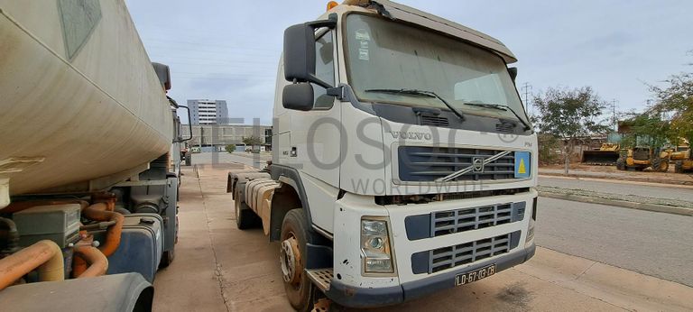 Camião trator VOLVO FM440