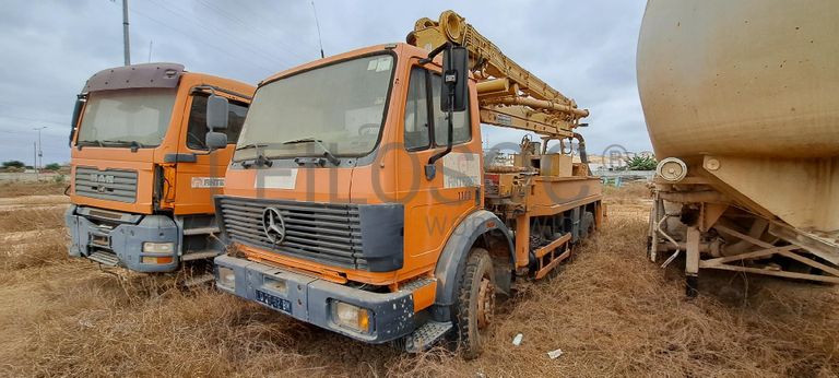 Camião autobomba MERCEDES BENZ 1922K