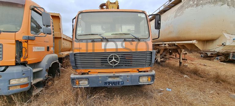 Camião autobomba MERCEDES BENZ 1922K