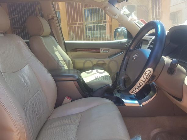 Toyota Land Cruiser Prado ·